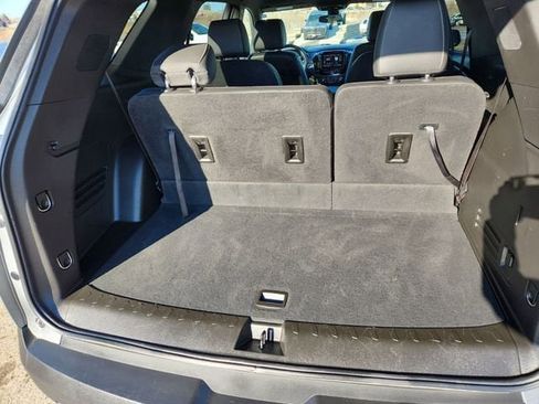Certified 2023 Chevrolet Traverse LT image 24