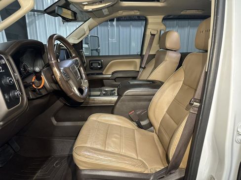 Used 2017 GMC Sierra 2500 Denali w/ Duramax Plus Package image 42