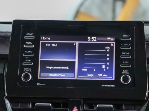 Used 2021 Toyota Camry SE image 19