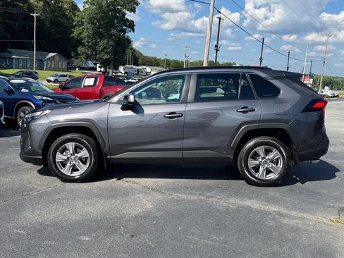 Used 2024 Toyota RAV4 XLE w/ Convenience Package FWD image 6