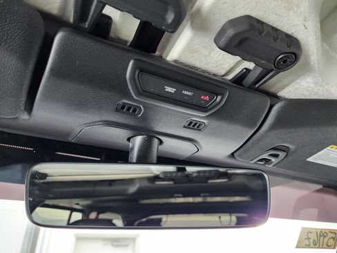 Used 2021 Jeep Wrangler Unlimited Rubicon image 10