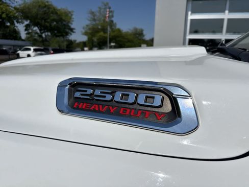 Used 2022 RAM 2500 Tradesman AWD/4WD image 9