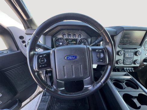 Used 2013 Ford F350 Lariat image 40