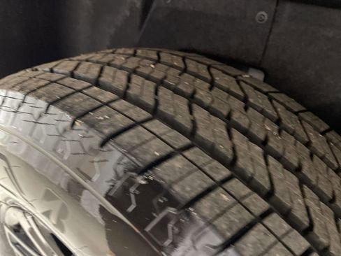 New 2025 Chevrolet Silverado EV LT image 39