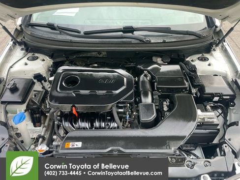 Used 2017 Hyundai Sonata SE w/ Cargo Package image 14