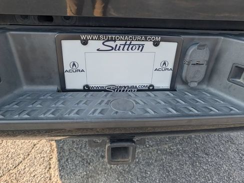 Used 2020 Nissan Titan SV w/ SV Convenience Package RWD image 24