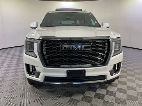 Used 2024 GMC Yukon XL Denali Ultimate image 2