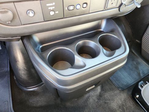 Used 2017 Chevrolet Express 3500 LT w/ LT Preferred Equipment Group RWD image 24