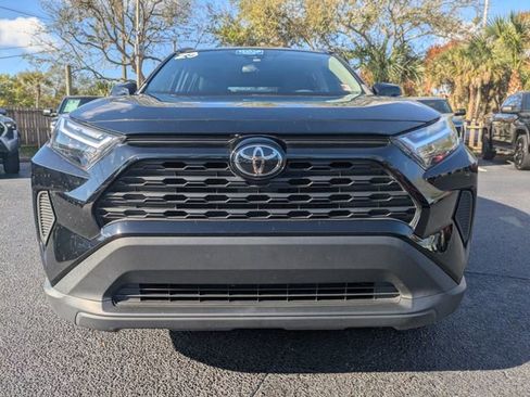 Used 2023 Toyota RAV4 XLE w/ Convenience Package image 7