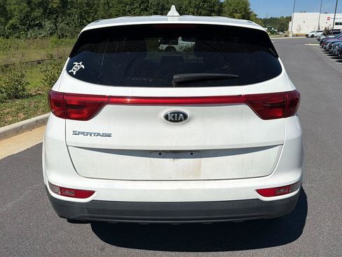 Used 2017 Kia Sportage LX AWD/4WD image 2
