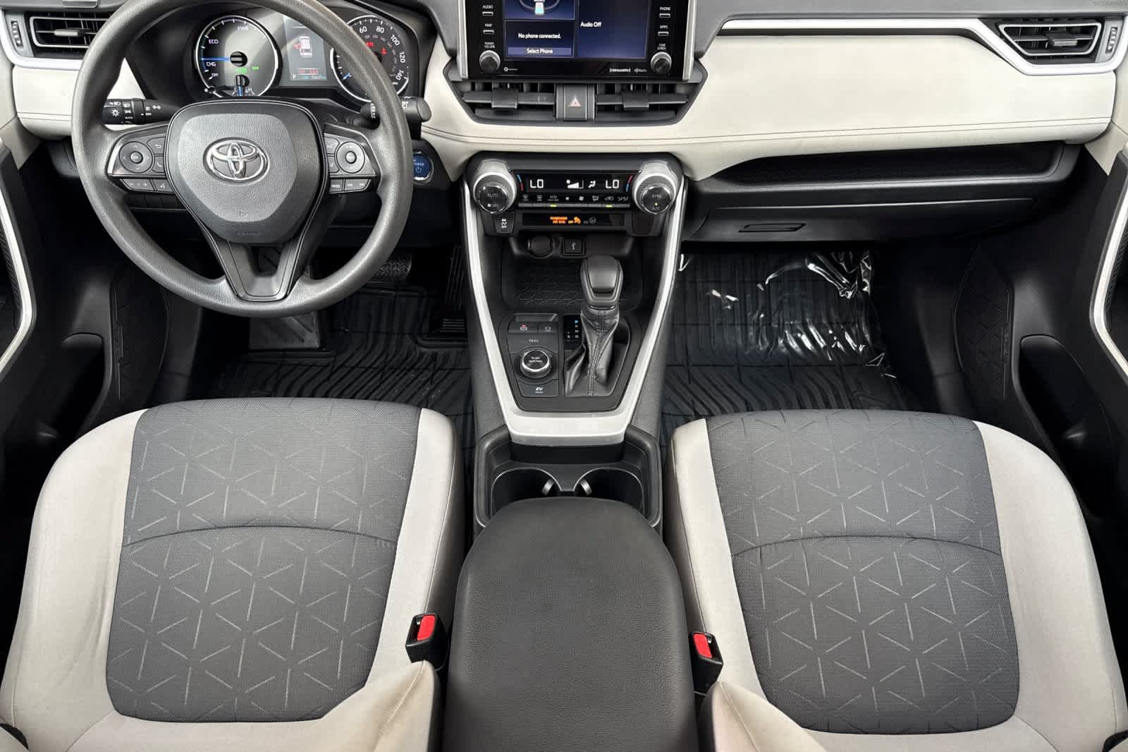 Used 2020 Toyota RAV4 XLE w/ Convenience Package AWD/4WD image 3