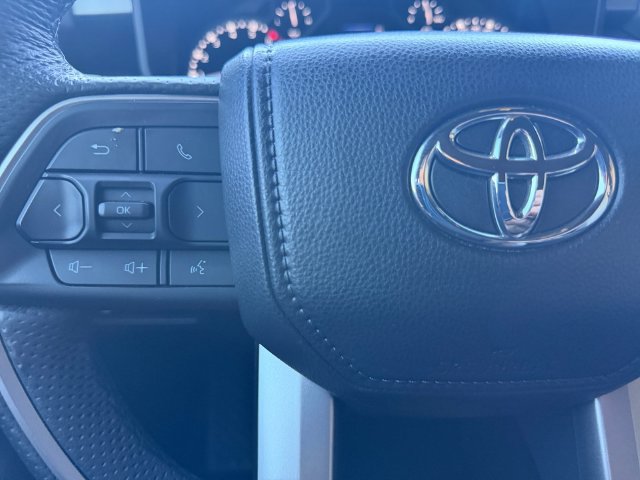 Used 2025 Toyota Tundra SR5 w/ SR5 Premium Package AWD/4WD image 35
