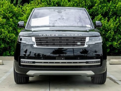 Used 2023 Land Rover Range Rover Long Wheelbase SE AWD/4WD image 6