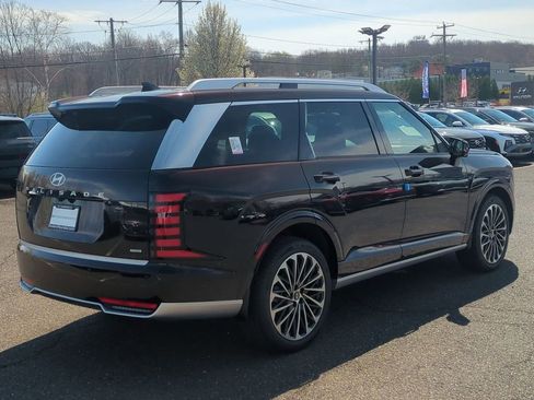 New 2026 Hyundai Palisade Calligraphy AWD/4WD image 3