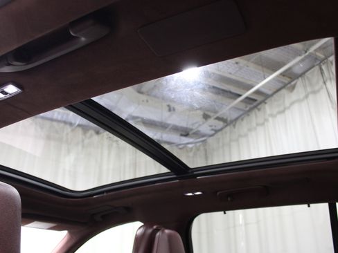 Used 2021 Lincoln Aviator Black Label w/ Class IV Trailer Tow Package image 23