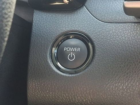 Used 2025 Toyota Camry LE image 25