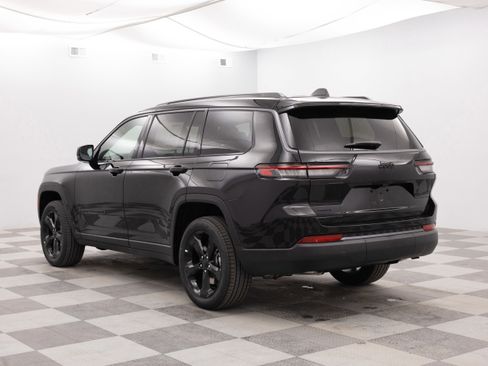 New 2026 Jeep Grand Cherokee L Limited w/ Limited Altitude Package AWD/4WD image 10