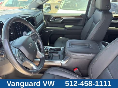 Used 2022 Chevrolet Silverado 1500 RST AWD/4WD image 15