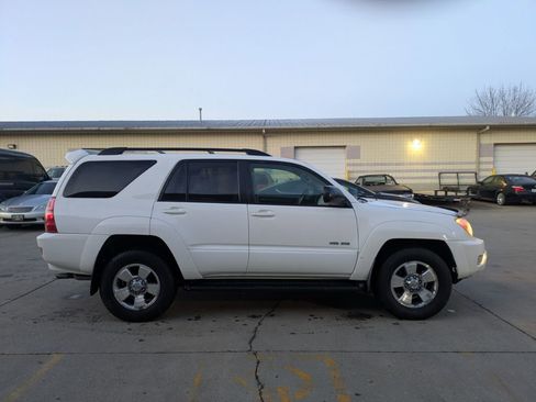 Used 2005 Toyota 4Runner SR5 image 4
