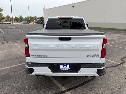 Used 2026 Chevrolet Silverado 1500 High Country w/ High Country Premium Package AWD/4WD image 5