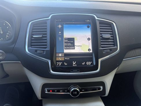 Used 2020 Volvo XC90 T6 Momentum image 14