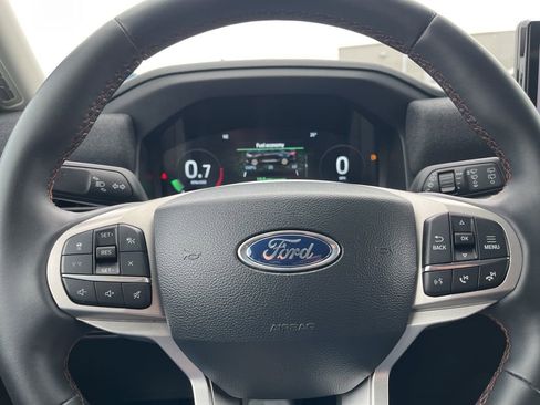 Used 2025 Ford Explorer Active image 16