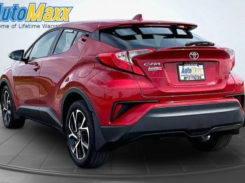 Used 2021 Toyota C-HR XLE FWD image 5