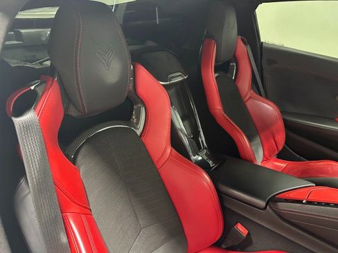 Used 2022 Chevrolet Corvette Stingray Premium Cpe w/ Z51 Performance Package image 16