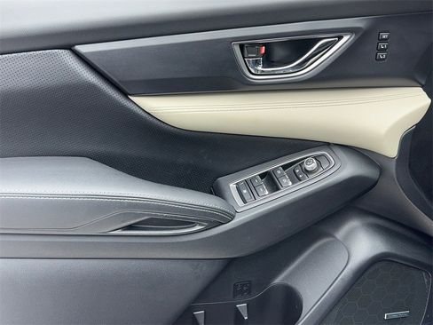 Used 2022 Subaru Ascent Limited w/ Technology Package image 40