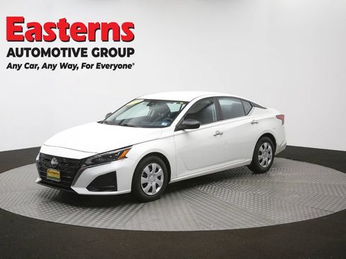 Used 2024 Nissan Altima 2.5 S FWD image 54