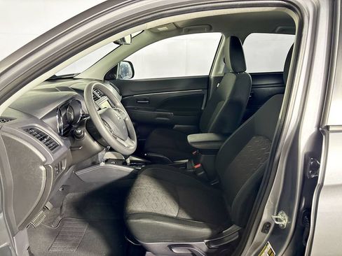 Used 2024 Mitsubishi Outlander Sport ES AWD/4WD image 11