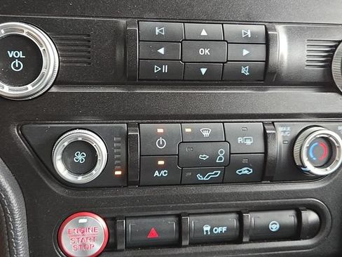 Used 2021 Ford Mustang GT RWD image 18