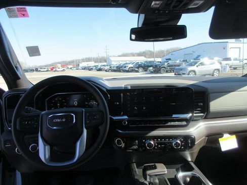 New 2026 GMC Sierra 1500 SLT w/ SLT Premium Plus Package AWD/4WD image 17