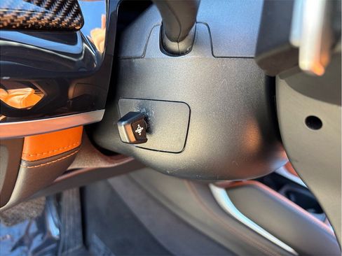 Used 2016 BMW X5 M image 20