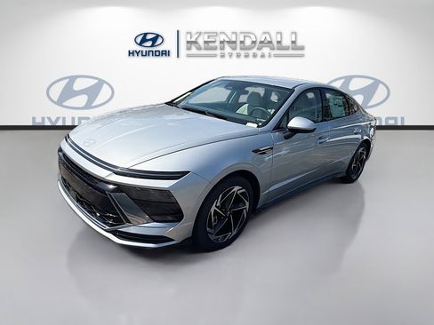 New 2026 Hyundai Sonata SEL FWD image 3