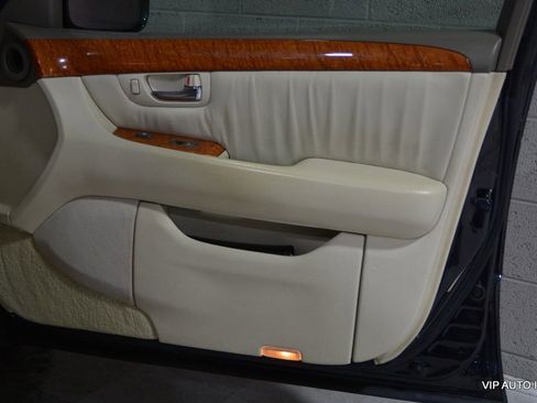 Used 2002 Lexus LS 430 image 8