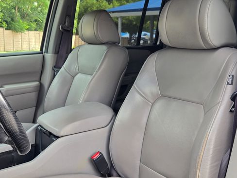 Used 2014 Honda Pilot Touring image 13
