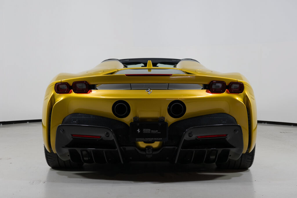 Used 2022 Ferrari SF90 Spider AWD/4WD image 12