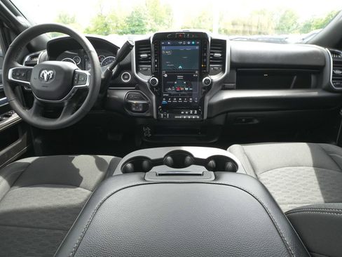 Used 2025 RAM 2500 Big Horn AWD/4WD image 40