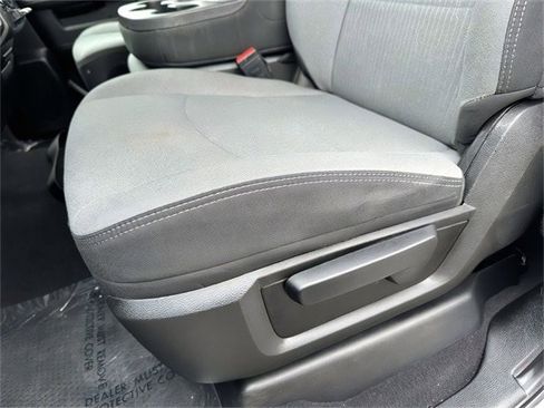 Used 2021 RAM 2500 Big Horn image 18