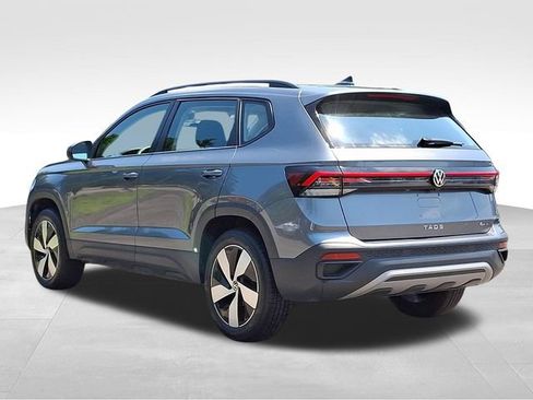 Used 2025 Volkswagen Taos S AWD/4WD image 4