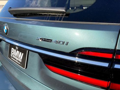 Used 2026 BMW X7 xDrive40i image 9