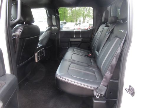 Used 2018 Ford F150 Platinum w/ Equipment Group 701A Luxury AWD/4WD image 11