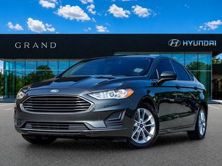 Used 2020 Ford Fusion SE FWD video 1