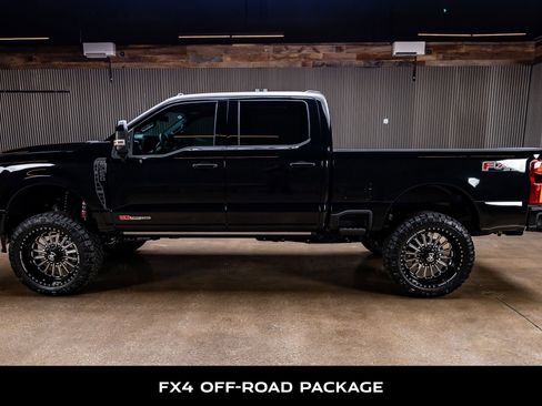 Used 2026 Ford F250 Platinum AWD/4WD image 6
