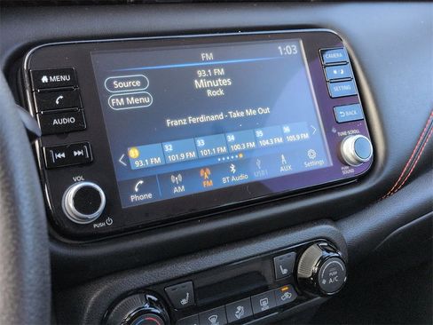 Used 2023 Nissan Kicks SR w/ SR Premium Package image 12