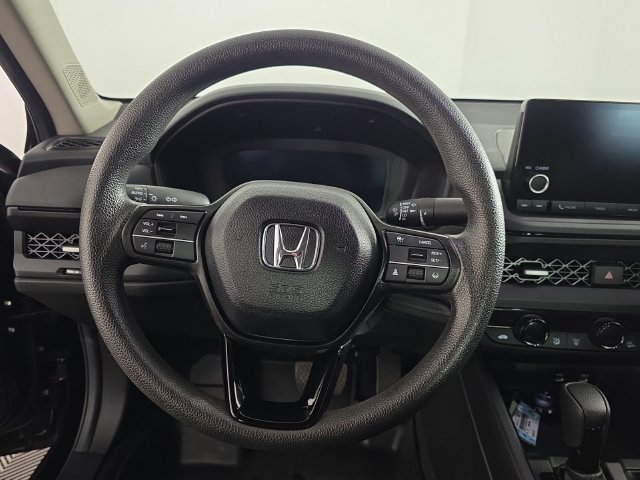 Used 2025 Honda Accord SE image 12