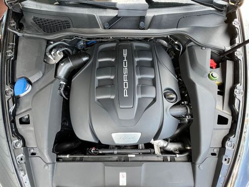 Used 2014 Porsche Cayenne Diesel Platinum Edition AWD/4WD image 48