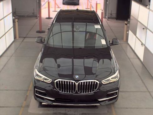 Used 2023 BMW X5 sDrive40i w/ Premium Package RWD image 3