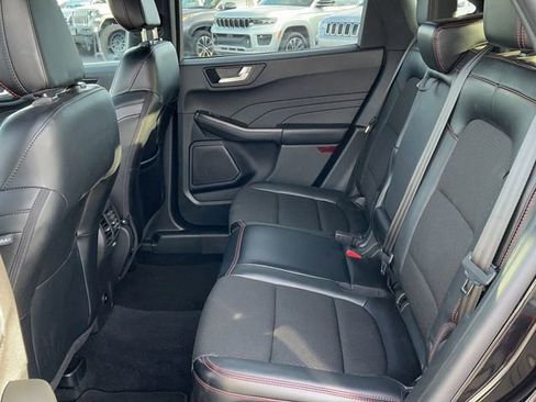 Used 2025 Ford Escape ST-Line Select AWD/4WD image 18